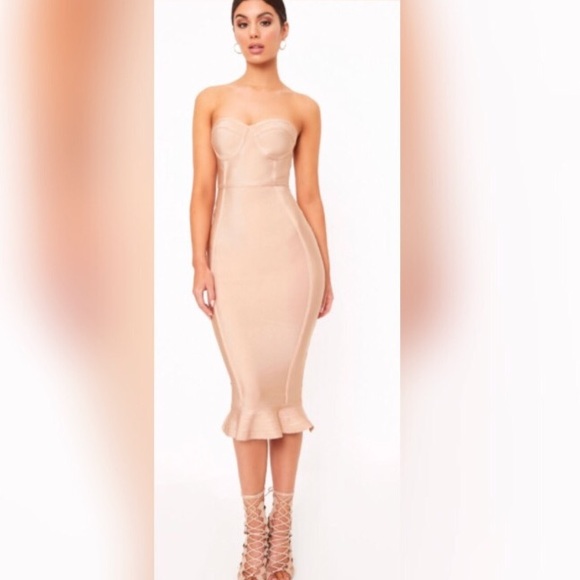 PrettyLittleThing Dresses & Skirts - Camel bandage midi
